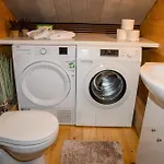 בית נופש Small Vegas- Jacuzzi And Garten For Exclusive Use