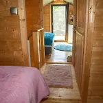 Small Vegas- Jacuzzi And Garten For Exclusive Use בית נופש