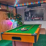 Small Vegas- Jacuzzi And Garten For Exclusive Use בית נופש *
