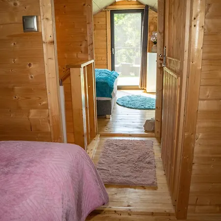 Small Vegas- Jacuzzi And Garten For Exclusive Use Ferienhaus