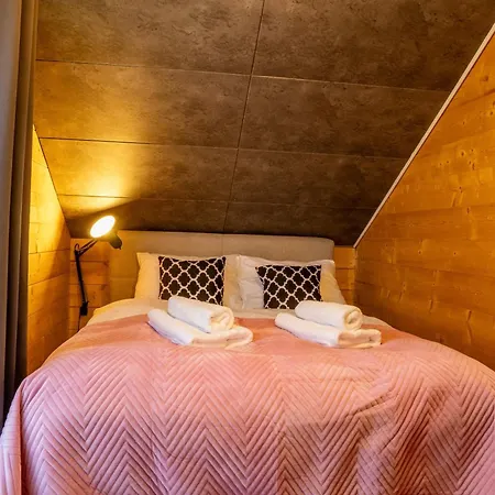 Small Vegas- Jacuzzi And Garten For Exclusive Use *