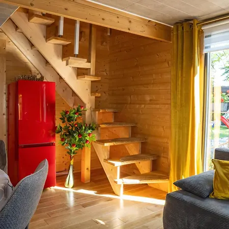 Small Vegas- Jacuzzi And Garten For Exclusive Use Σπίτι διακοπών *